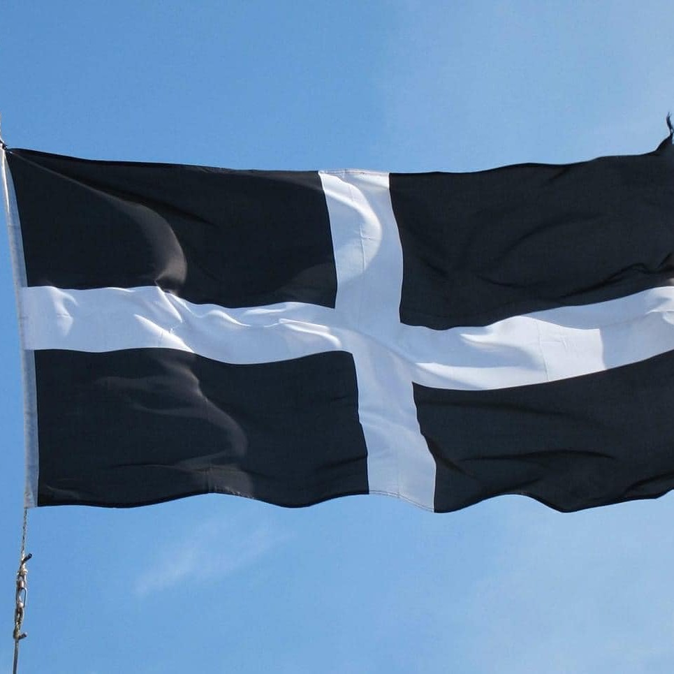 I am an experienced local builder, specialising in all building maintenance and will undertake light removals. No job too big or too small, inside or out.