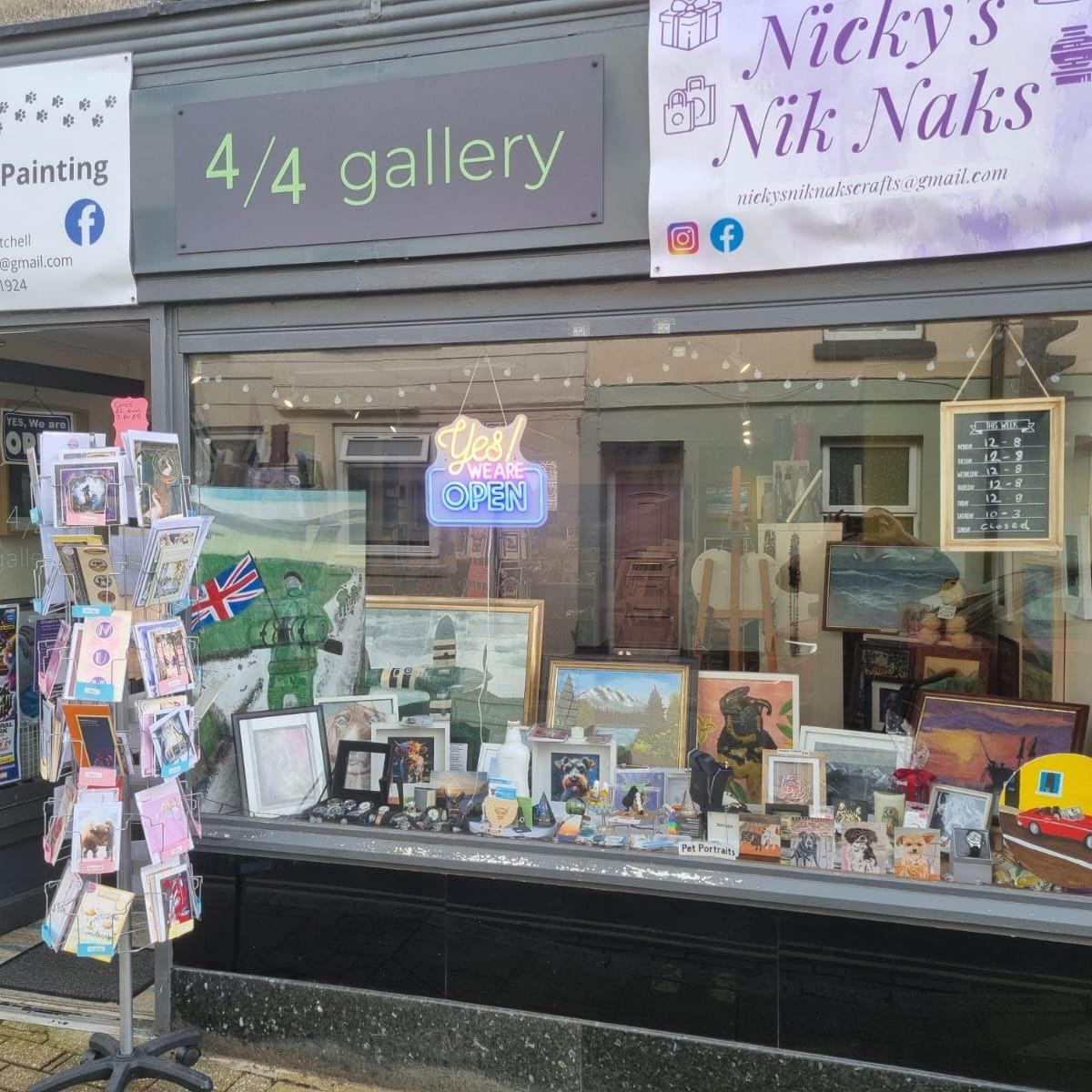 Nickys Nik Naks - 4/4 Gallery